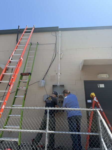 24/7 emergency electrician Willington CT